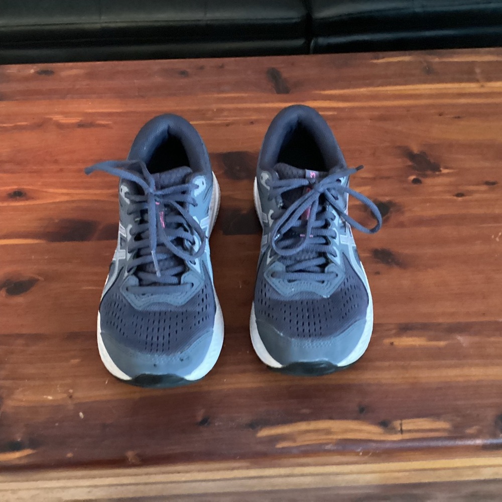 ASICS AmpliFoam Gray and Pink Women's Running Shoes